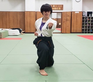 旋体直状突き