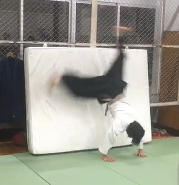 側転